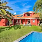 Villa Artigar, Garden, Swimming Pool And Bbq.