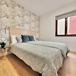Palm Street Apartment II