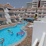 Tropical Paradise Las Americas