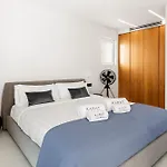 Karat Villa Blue