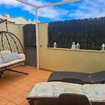 Cozy Villa Oasis Vista Mare