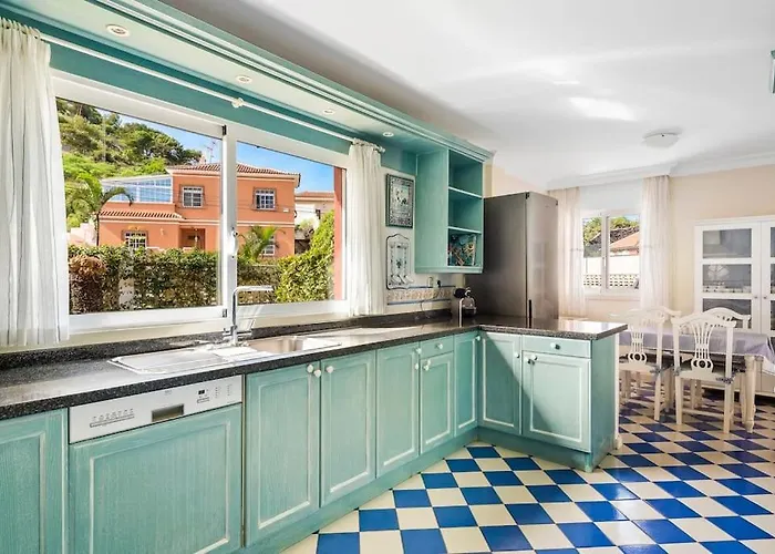 Villa Artigar, Garden, Swimming Pool And Bbq.