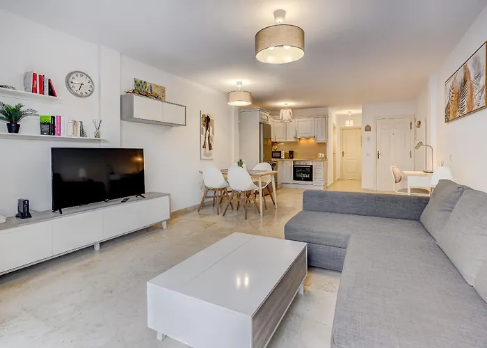 Paraiso Palm Mar Beautiful & Bright Renovated Apartment With Air Conditioning