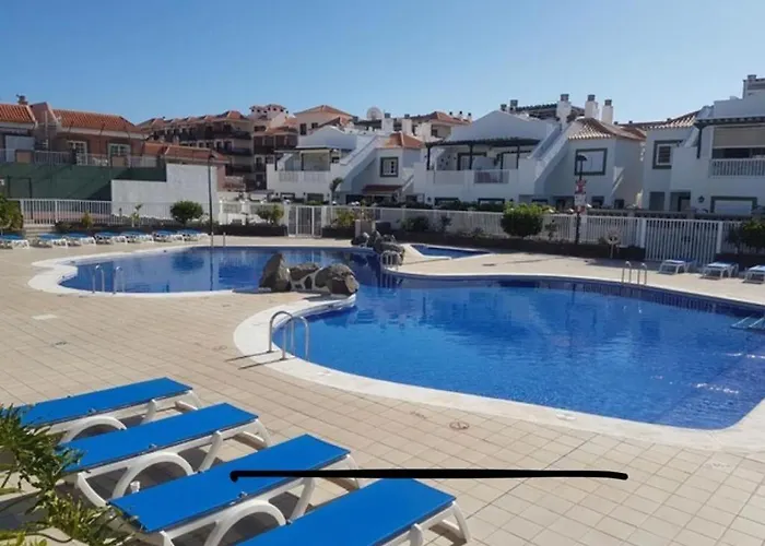 Beautiful Apartment With Pool And Wifi