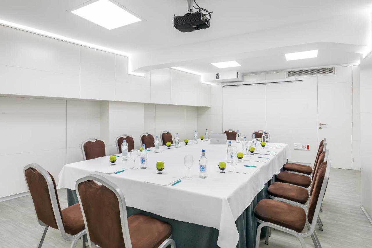 Hotel Occidental Cruz Contemporaneo