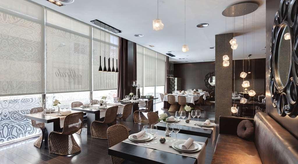 Occidental Cruz Contemporaneo