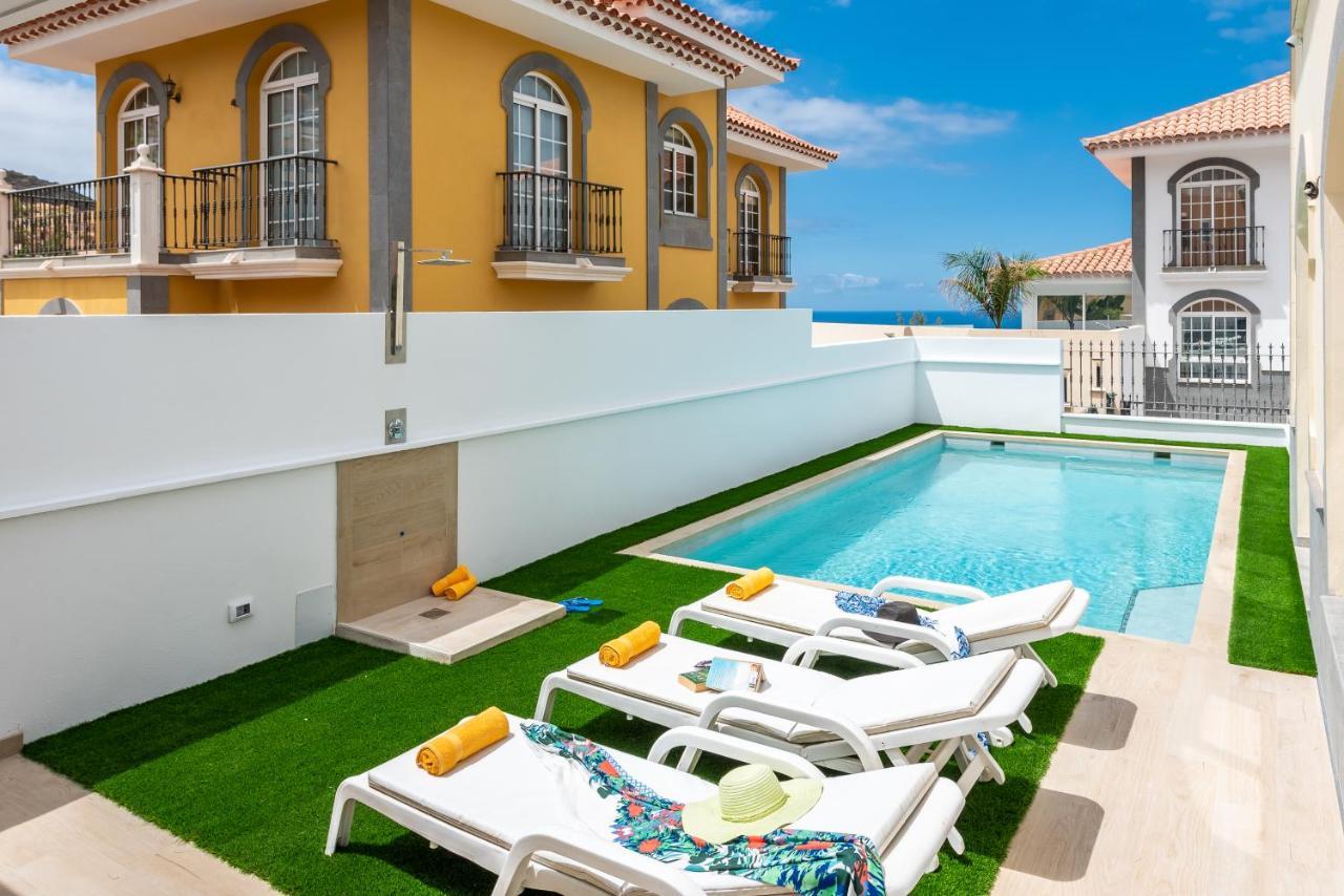 Luxury Holiday Heated Pool Villa