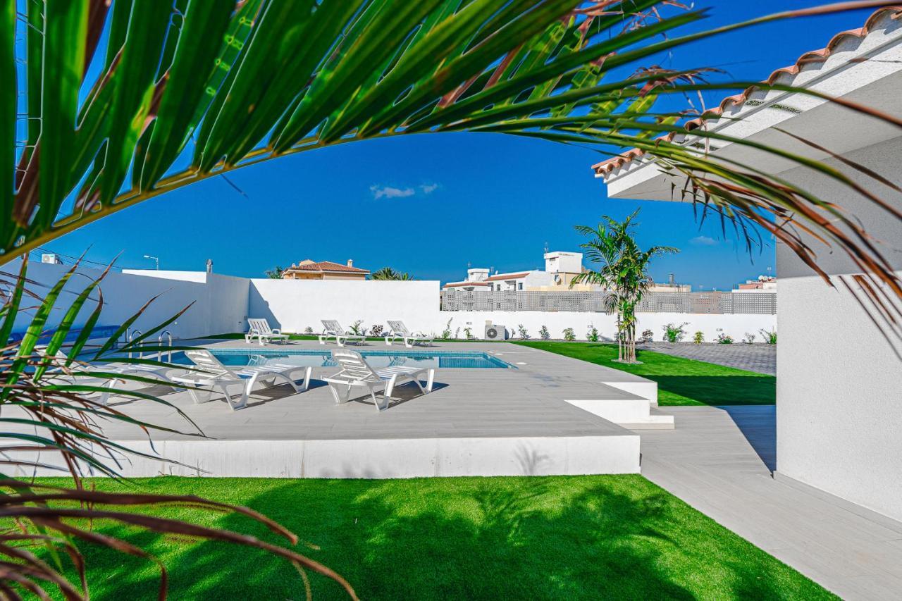 303 Casa Jardin Con Piscina Y Gran Jardín