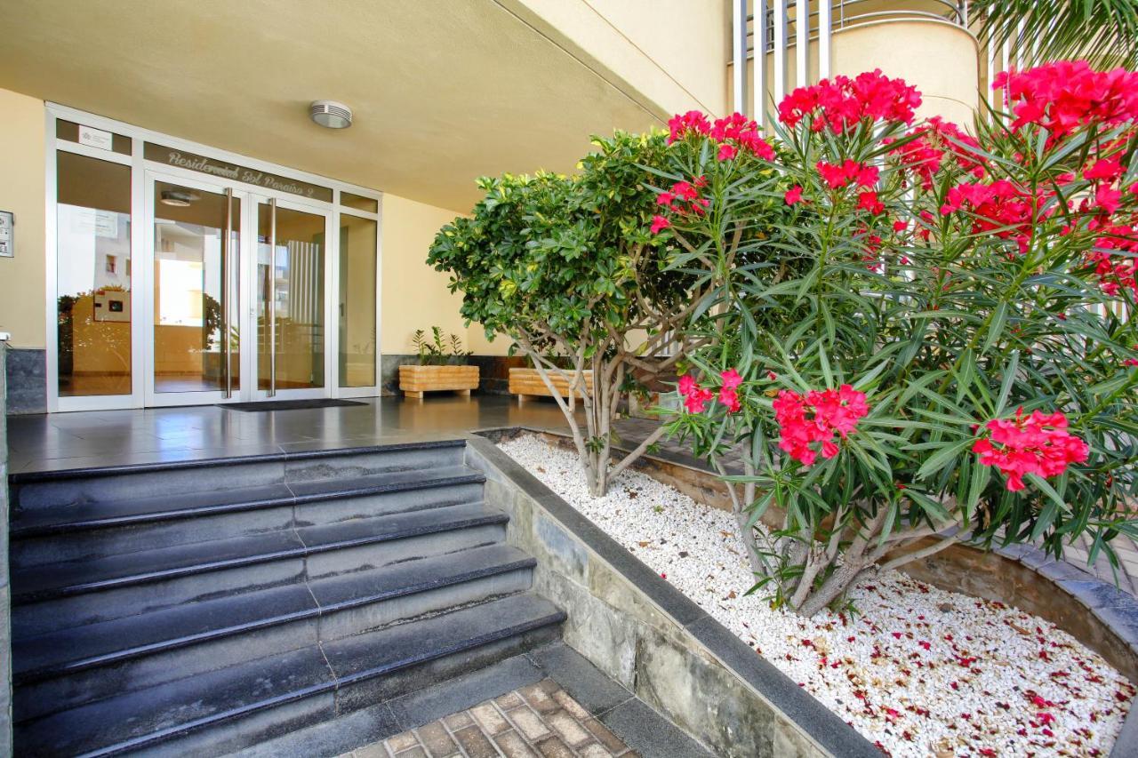 Premium Paradise - Balcony Sea & Pool Views - Rated *