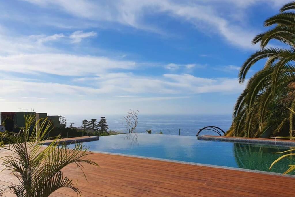 Casa Vina: A Spectacular Away From It Villa