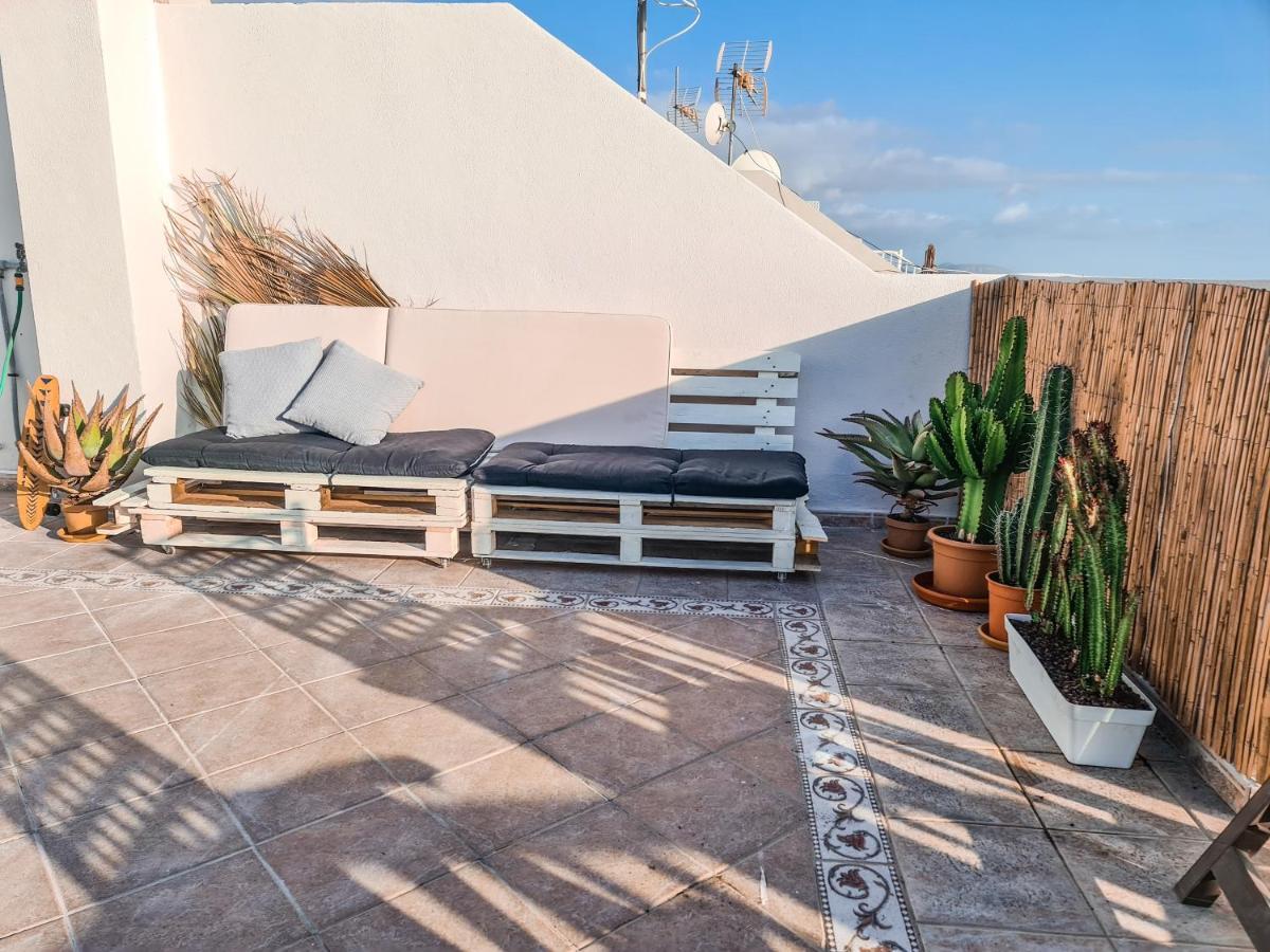 Holiday home Oceanview Boutique House, 125 Sqm, Parking, Sunset Rooftop *