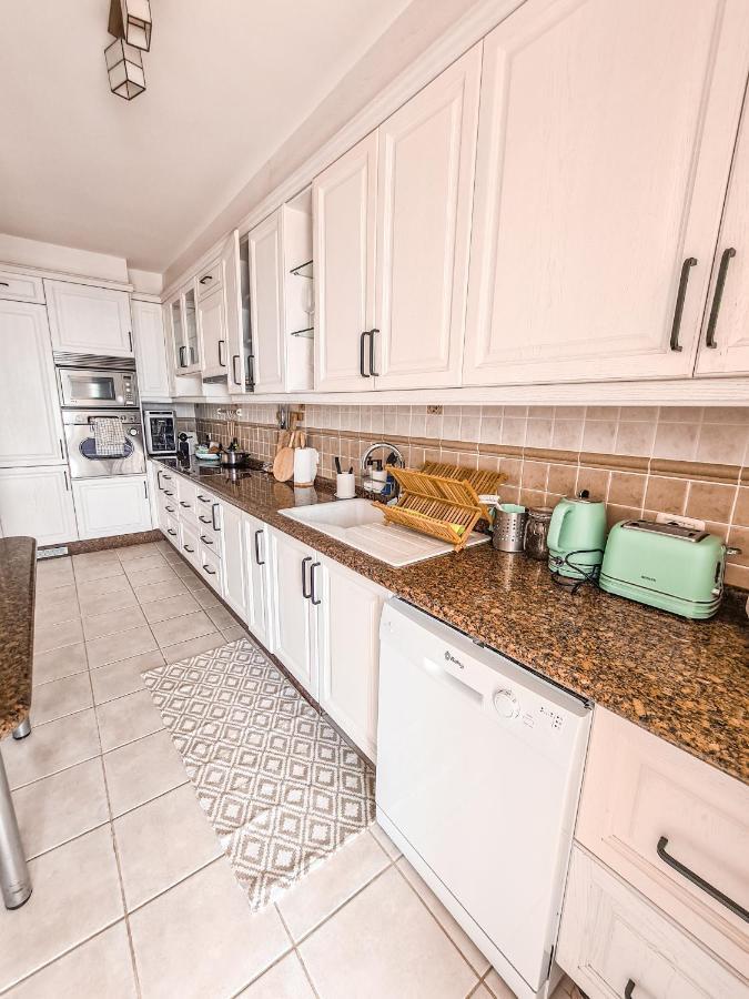 Oceanview Boutique House, 125 Sqm, Parking, Sunset Rooftop * Costa Adeje (Tenerife)