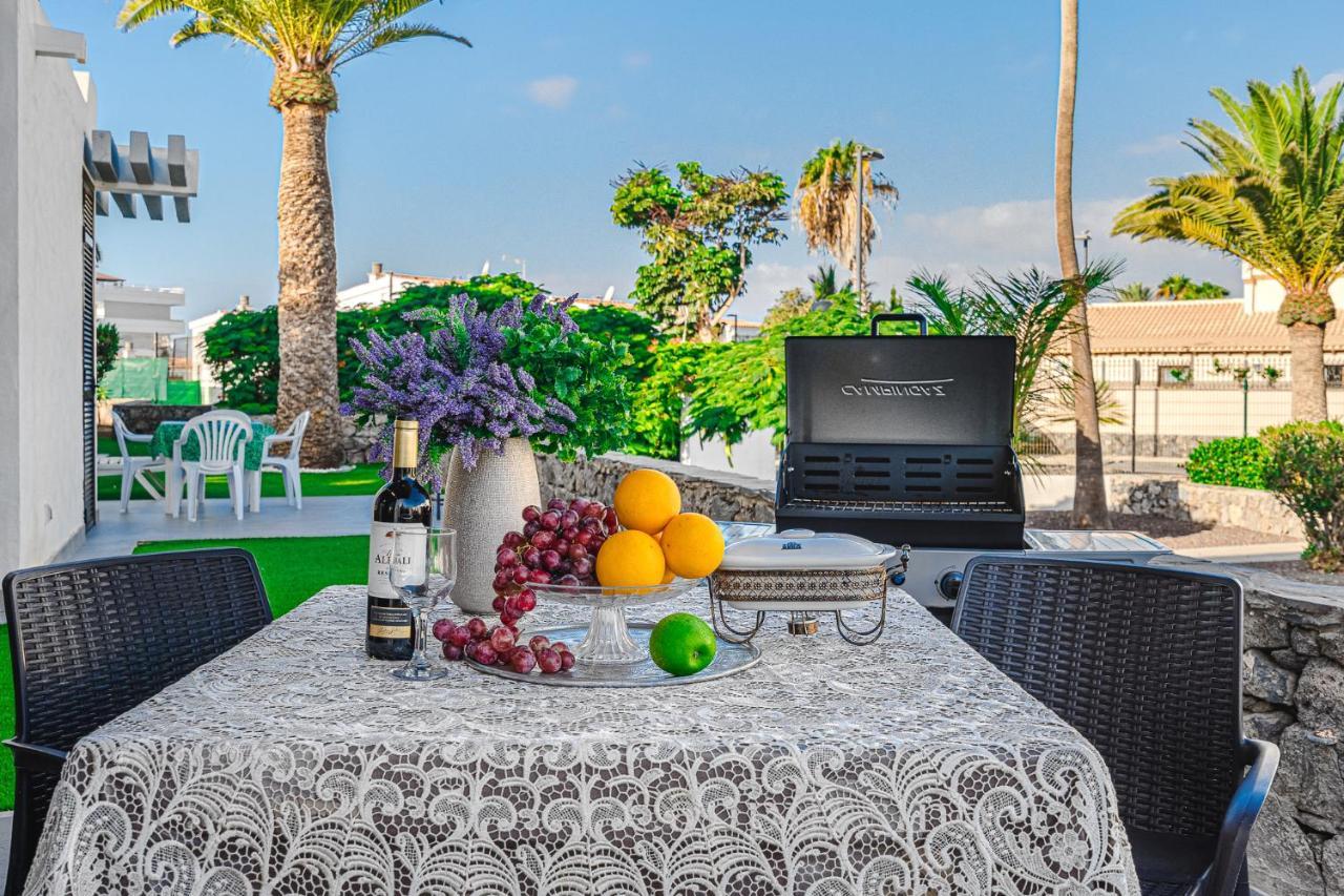 -2 Minute From The Beach. *