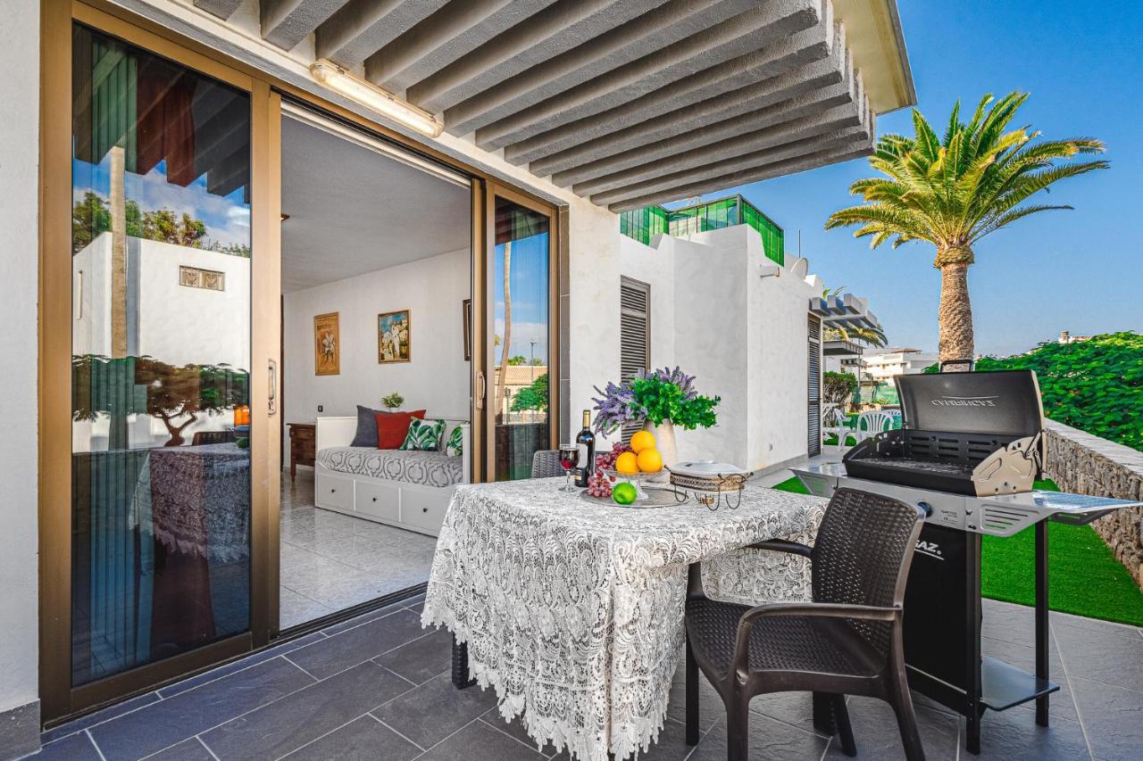 -2 Minute From The Beach. Apartment Playa de las Americas (Tenerife)