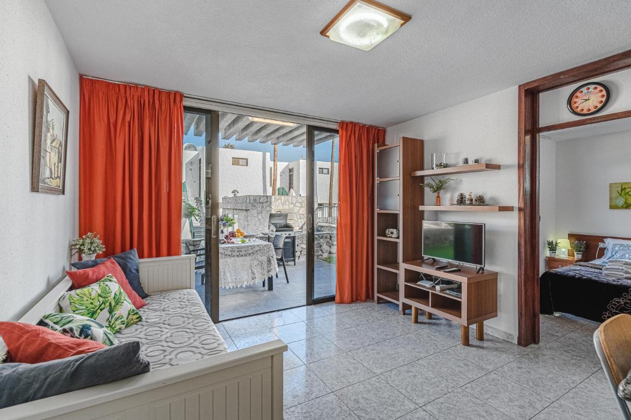 -2 Minute From The Beach. Apartment Playa de las Americas (Tenerife)