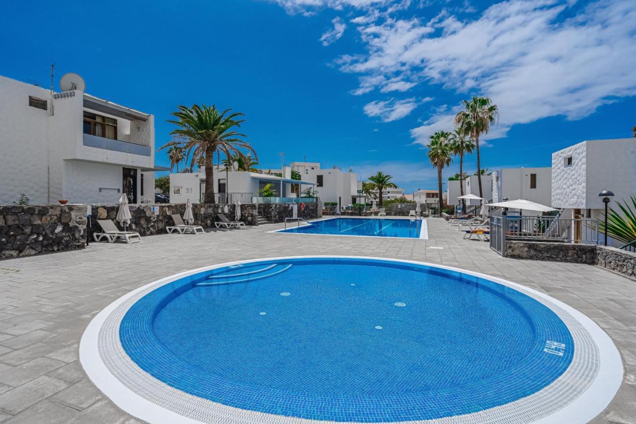 -2 Minute From The Beach. Apartment Playa de las Americas (Tenerife)