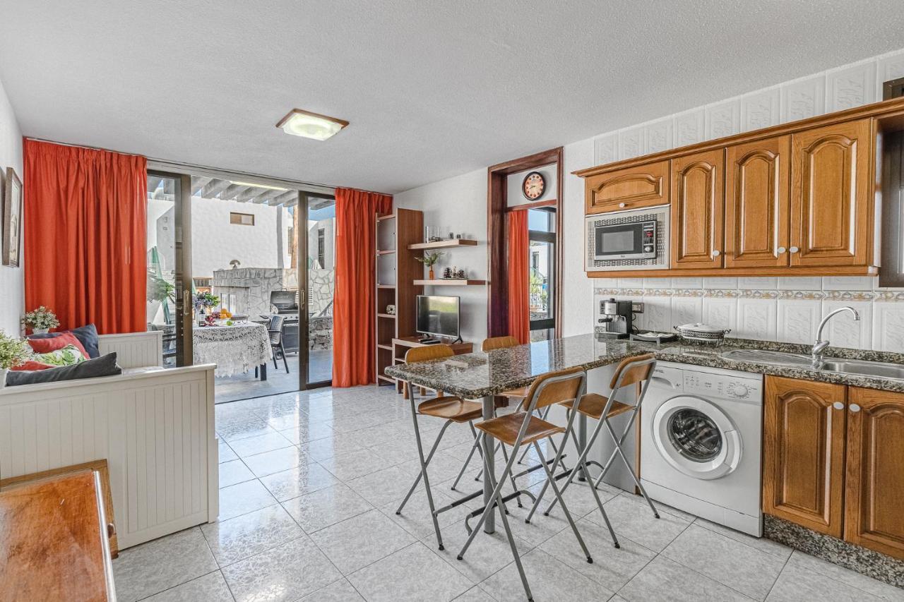 Apartment -2 Minute From The Beach.