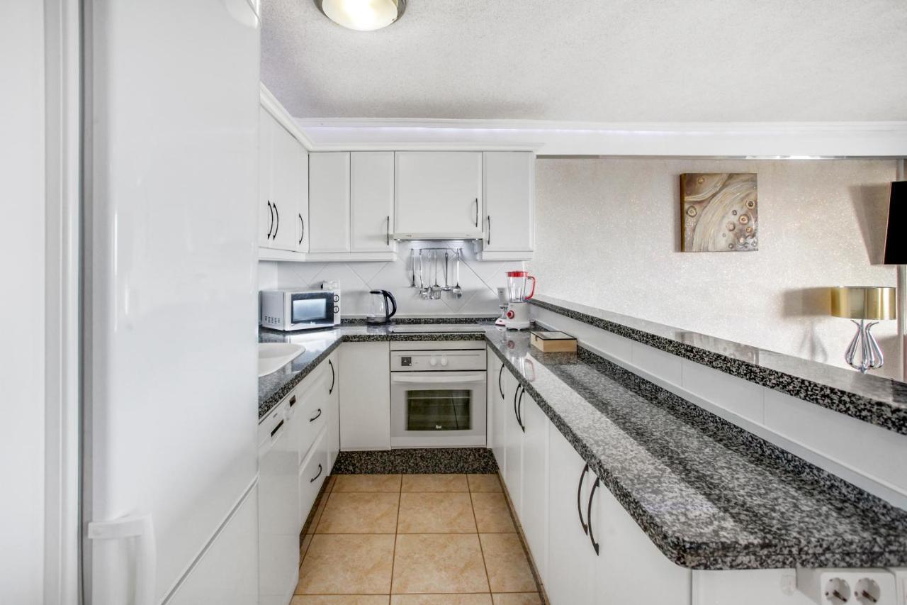 Dream Holidays, Wonderful Ocean View, Fast Wi-fi Appartement