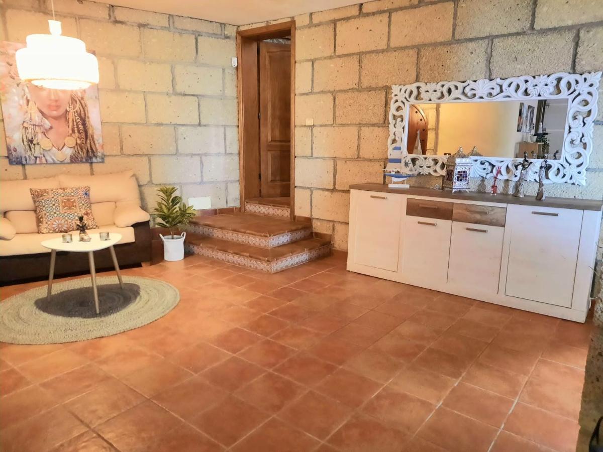 Villa Paradise Constancia With Views *