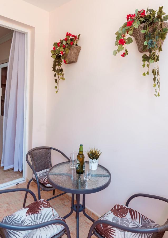 Apto Ache, Acogedor De 66 M Con Terraza, Aire Acondicionado Y Parking Privado Gratuito Appartement Los Abrigos