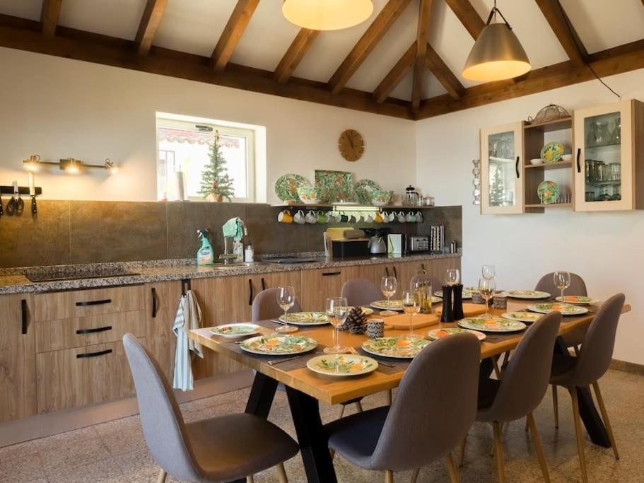 Villa Casa Vina: A Spectacular Away From It