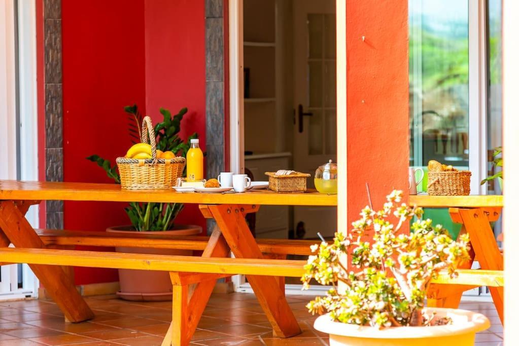 Artigar, Garden, Swimming Pool And Bbq. Puerto de la Cruz (Tenerife)