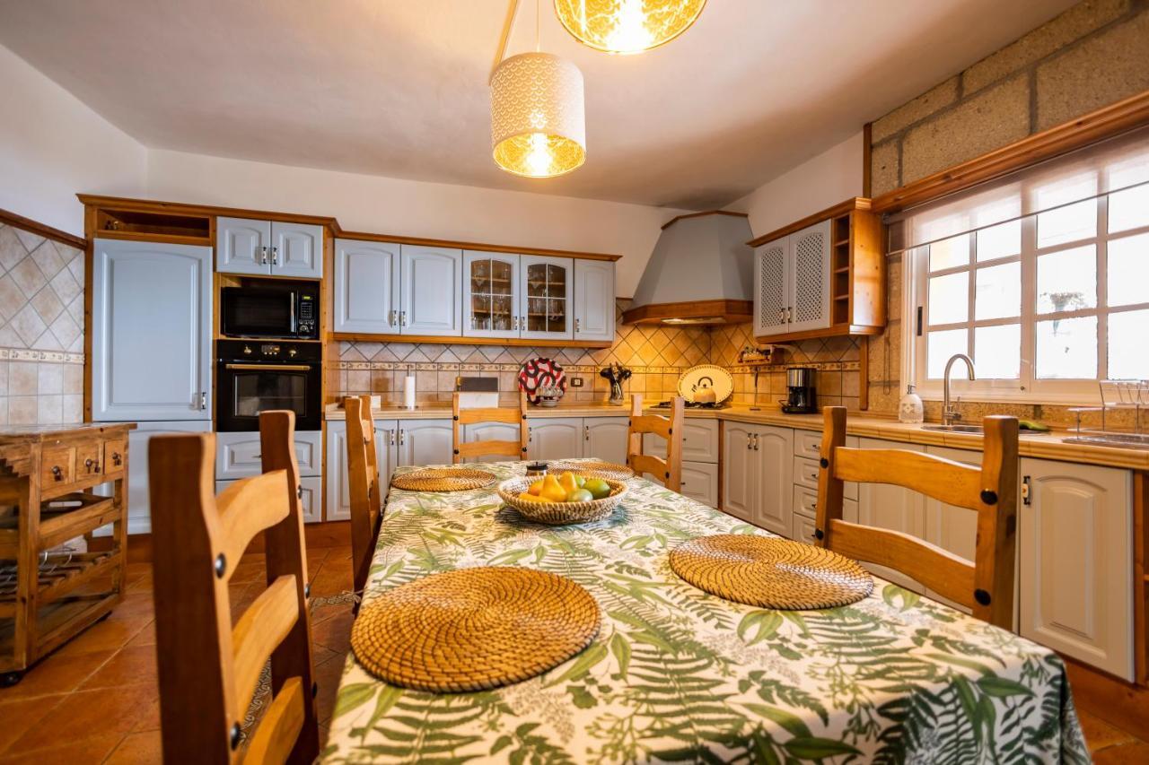 Villa Paradise Constancia With Views
