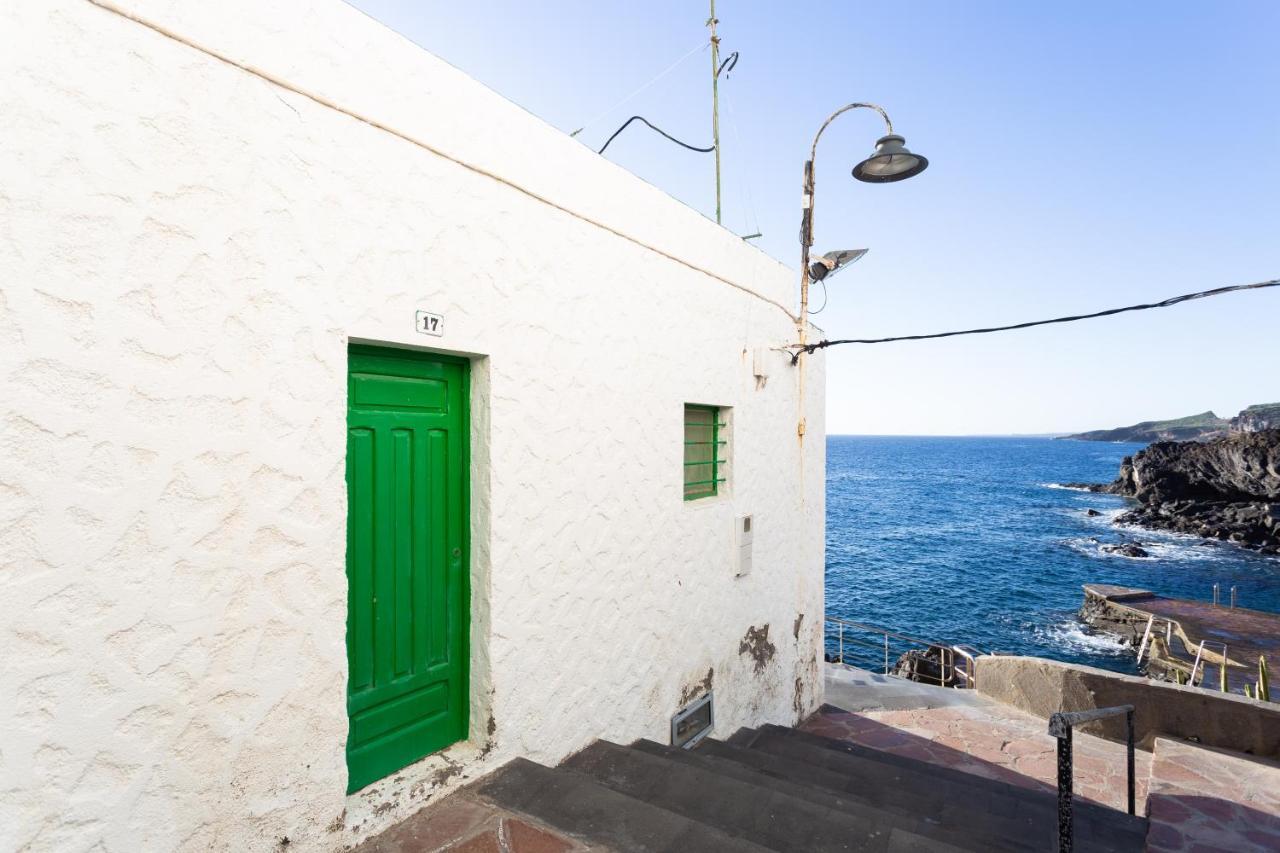 Home2book Charming Sea Front House El Escobonal