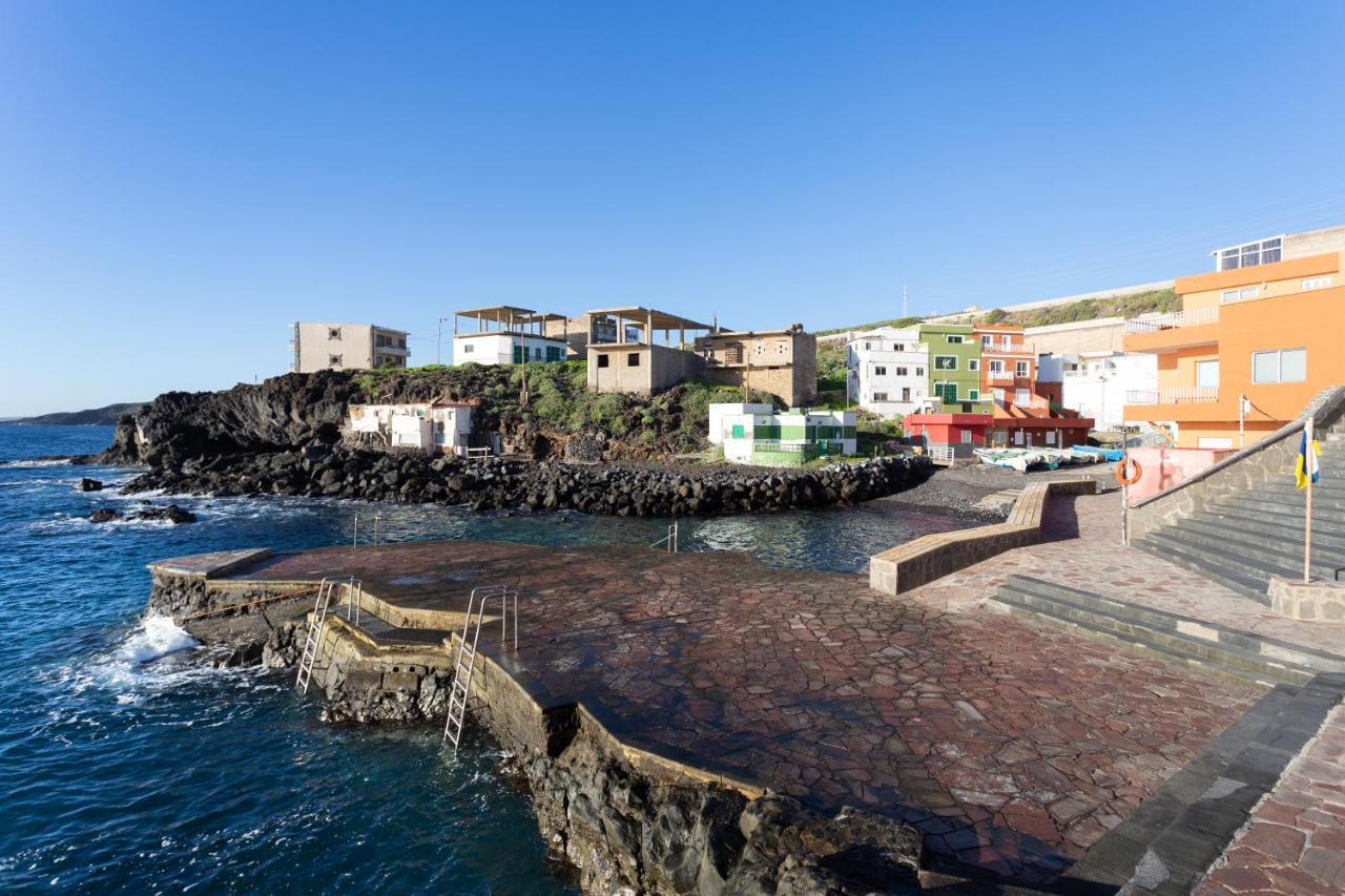 Home2book Charming Sea Front House Hébergement de vacances El Escobonal