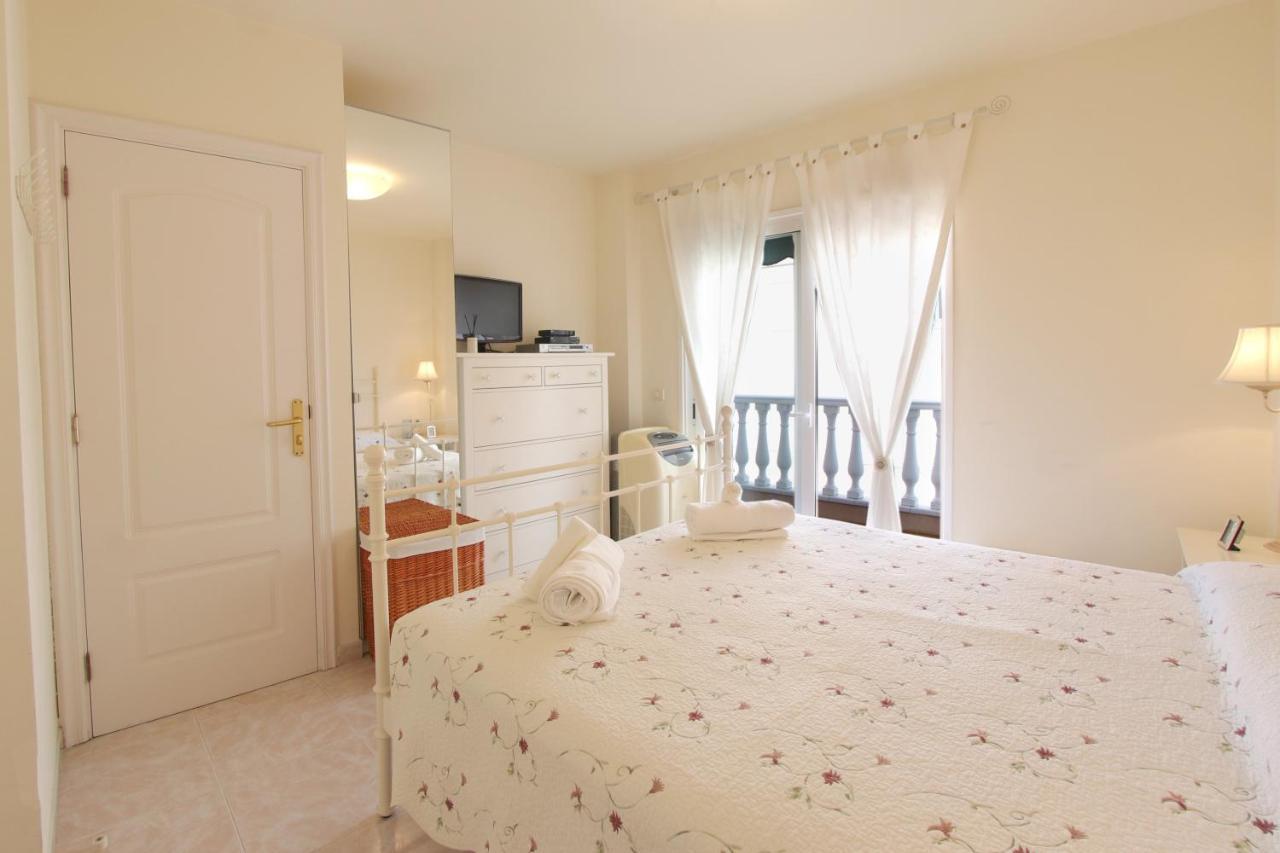 Lovely 2 Bedroom With Pool And View, K26 Holiday home *
