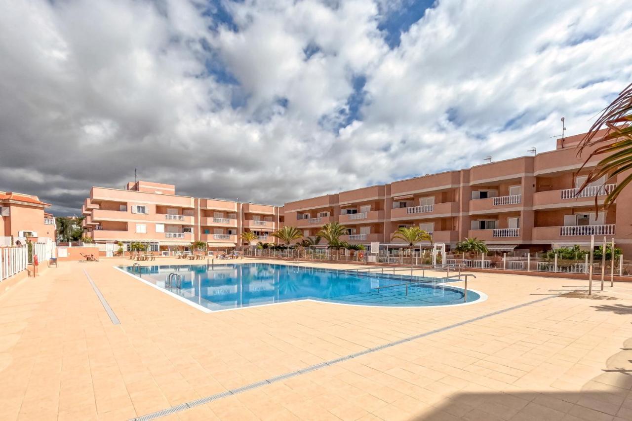 Lovely 2 Bedroom With Pool And View, K26 *