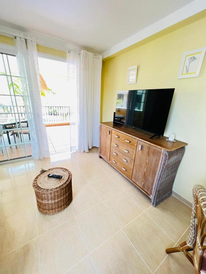 Laderas Del Palmar Luxury Apartment