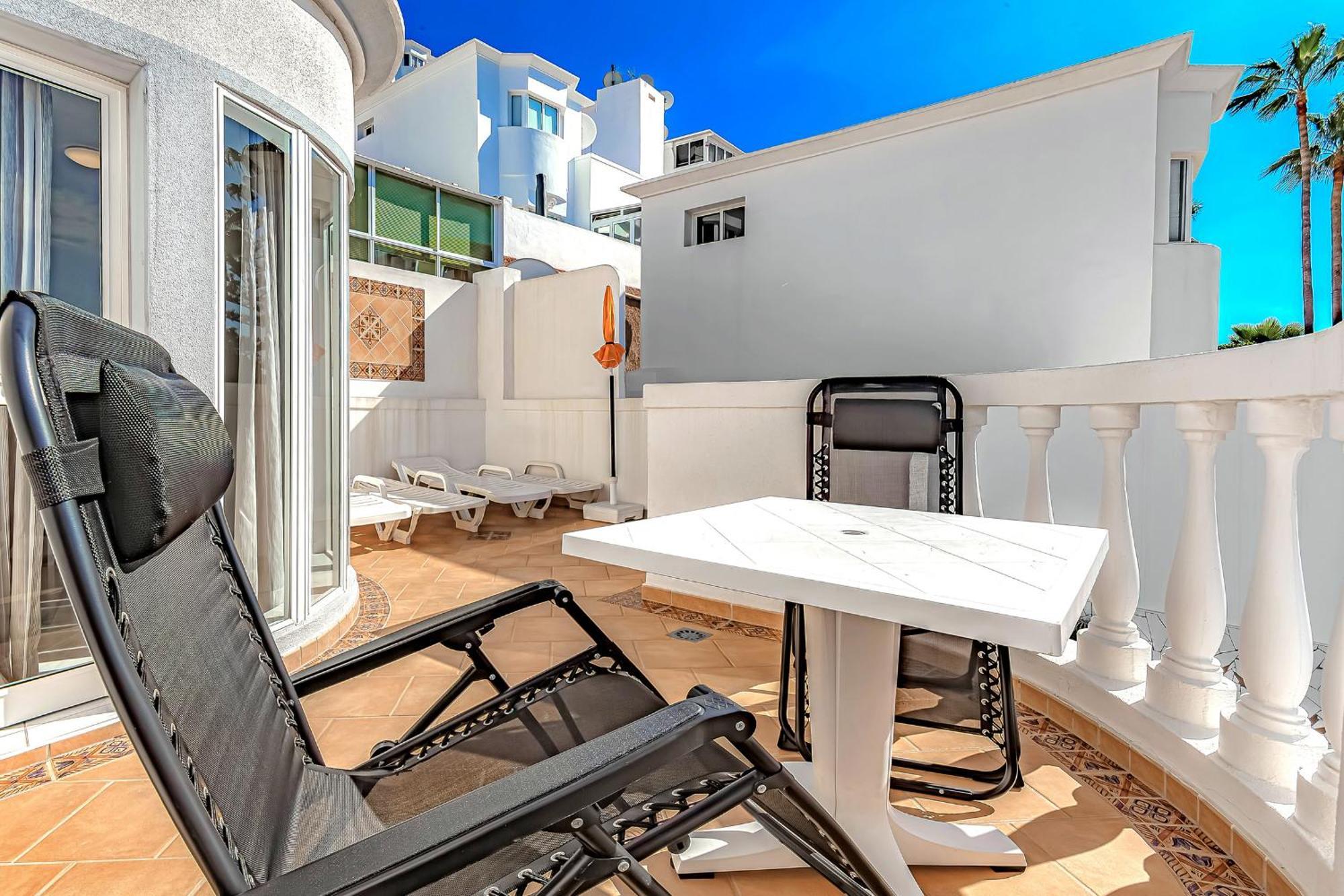 Mimosas Villa