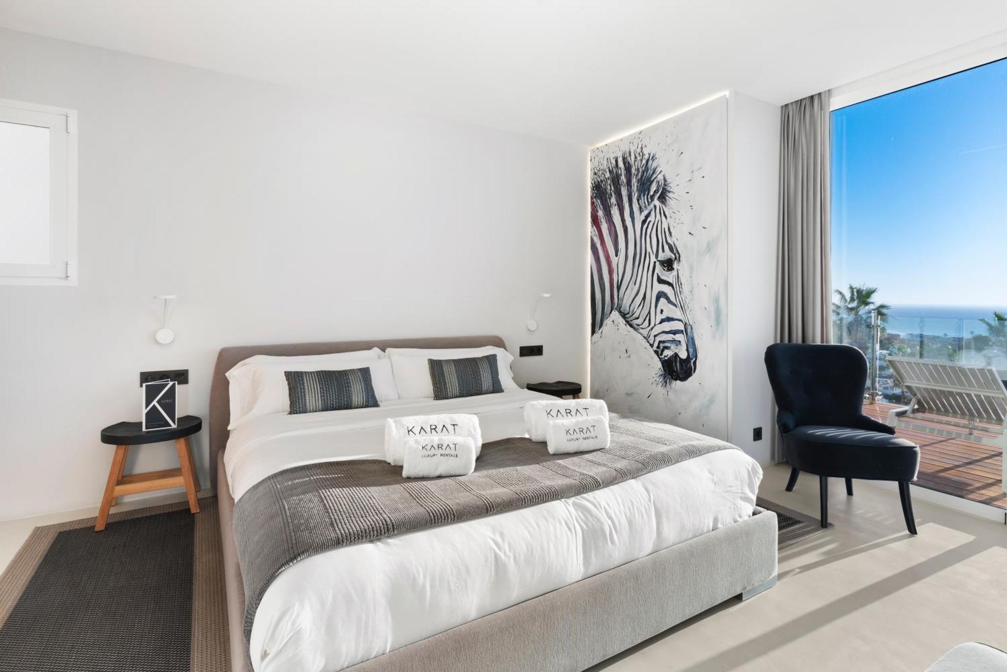 Karat Graphite Villa *
