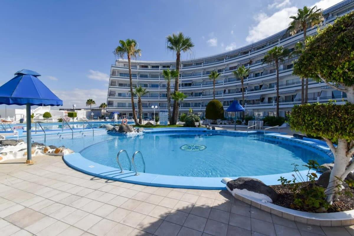 Club Atlantis 91 - Two Bed * Costa Adeje (Tenerife)