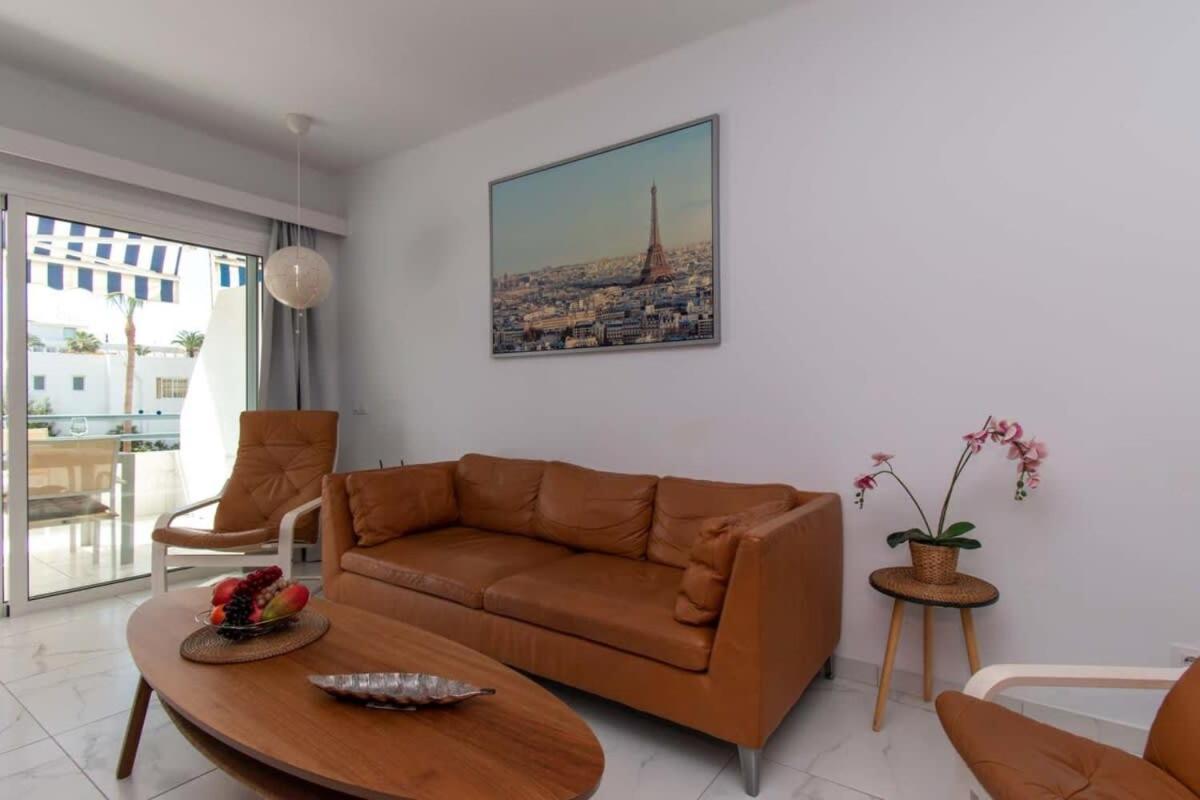 Club Atlantis 91 - Two Bed Costa Adeje (Tenerife)