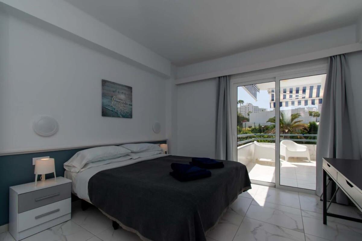 Club Atlantis 91 - Two Bed Costa Adeje (Tenerife)