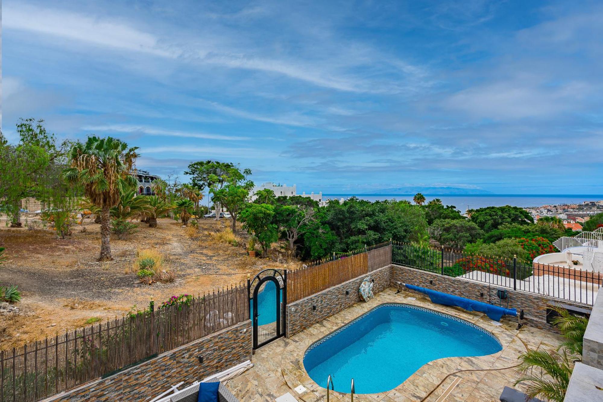 Natali ,luxury 3-levels Large On Tenerife, Ocean View, Private Poo L& Barbecue Area