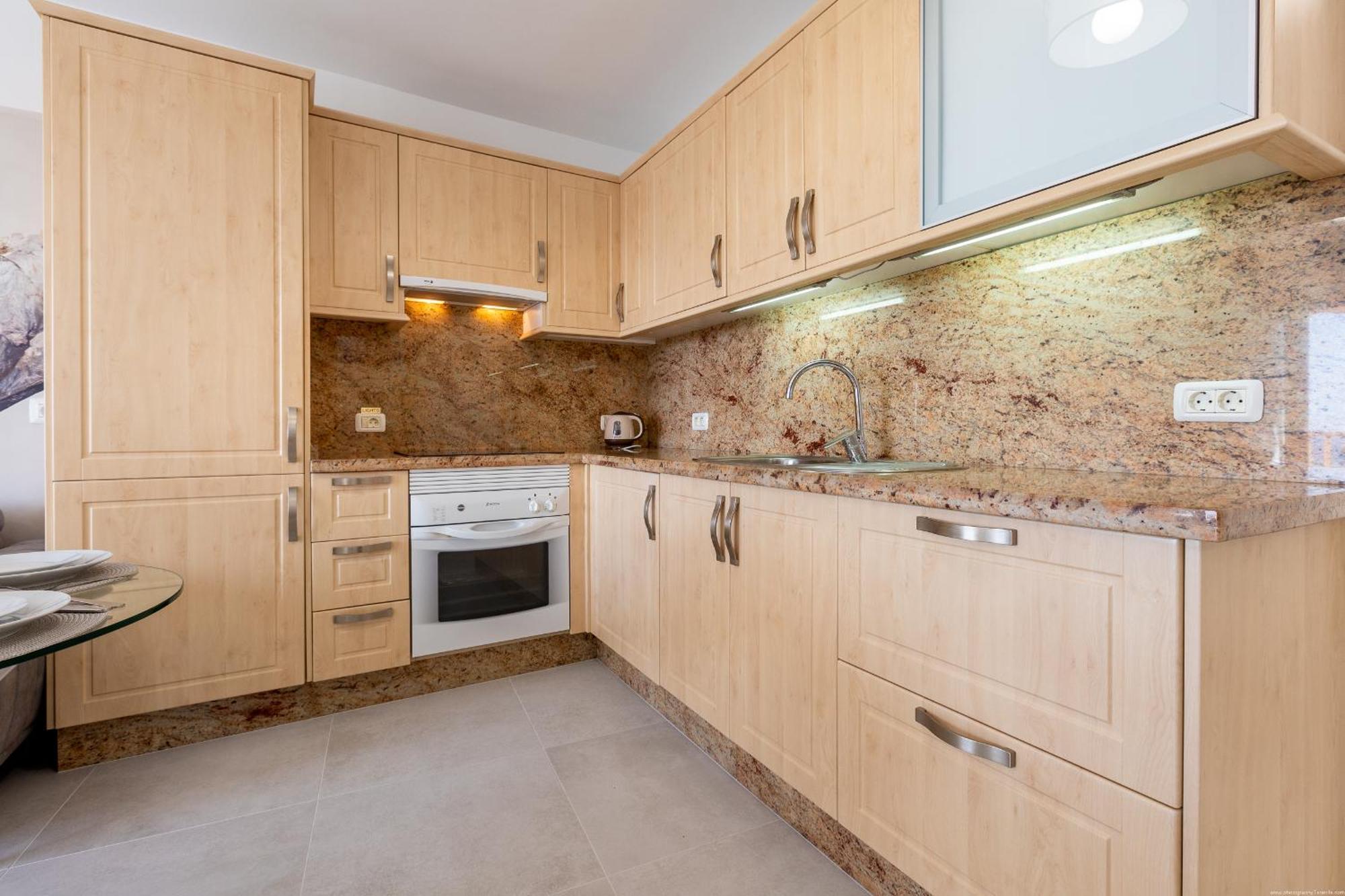 Apartment Geranios 307