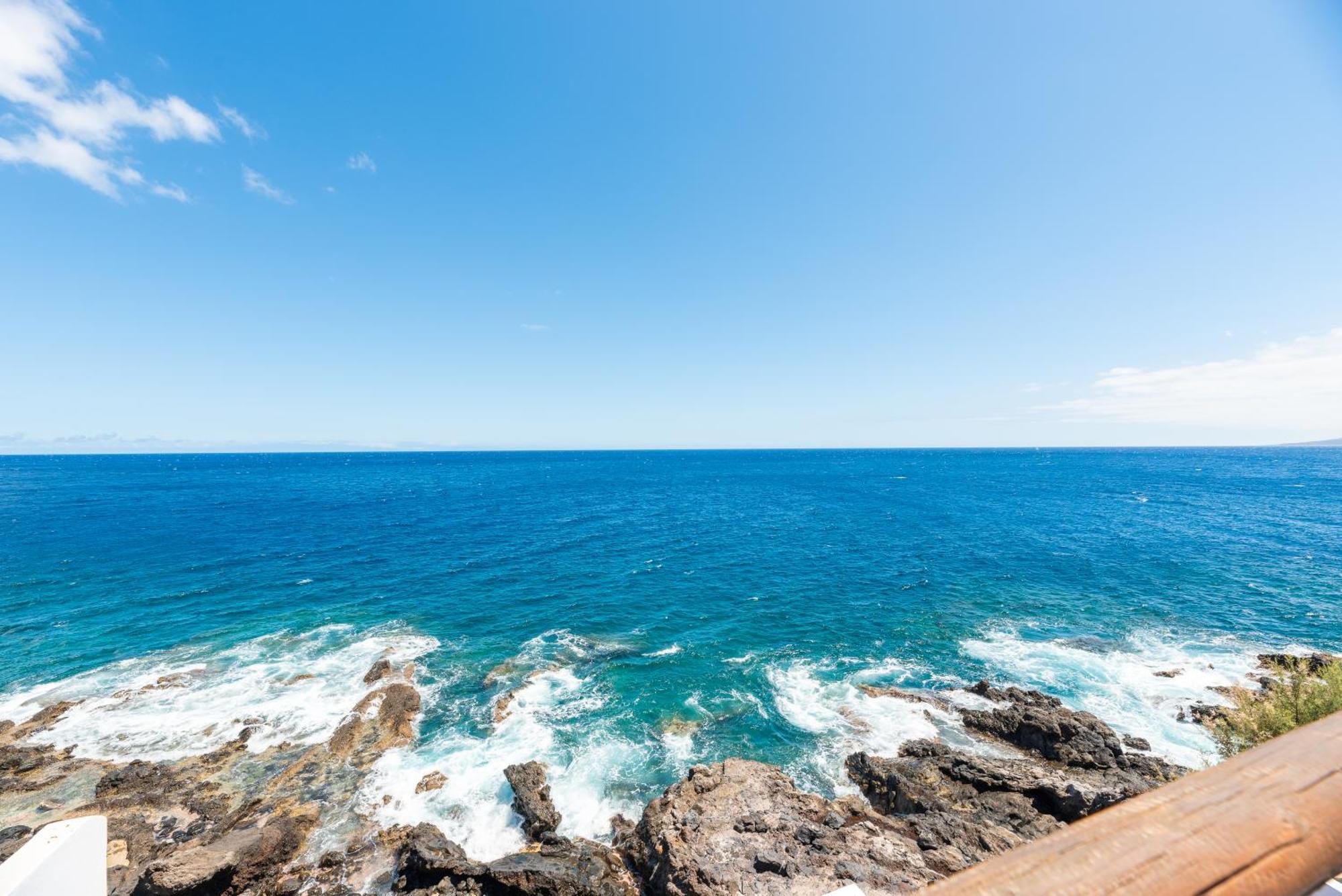Luminous Loft Next To The Atlantic Ocean Radazul