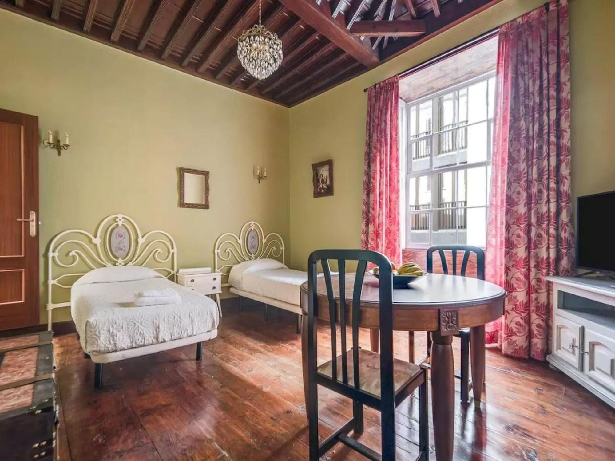 Holiday In San Crist Bal De La Laguna Holiday home *