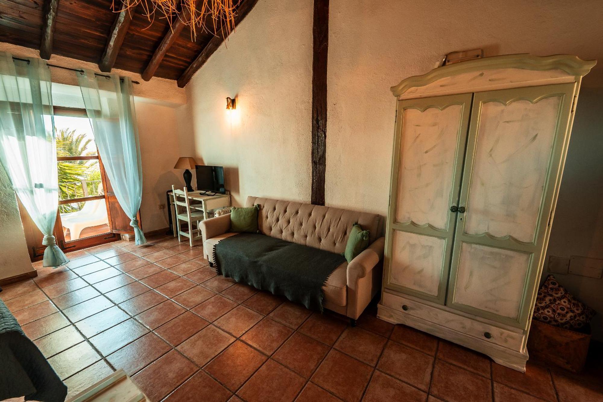 Rural La Correa Del Almendro & Bubble Experience - Adults Only Country house *