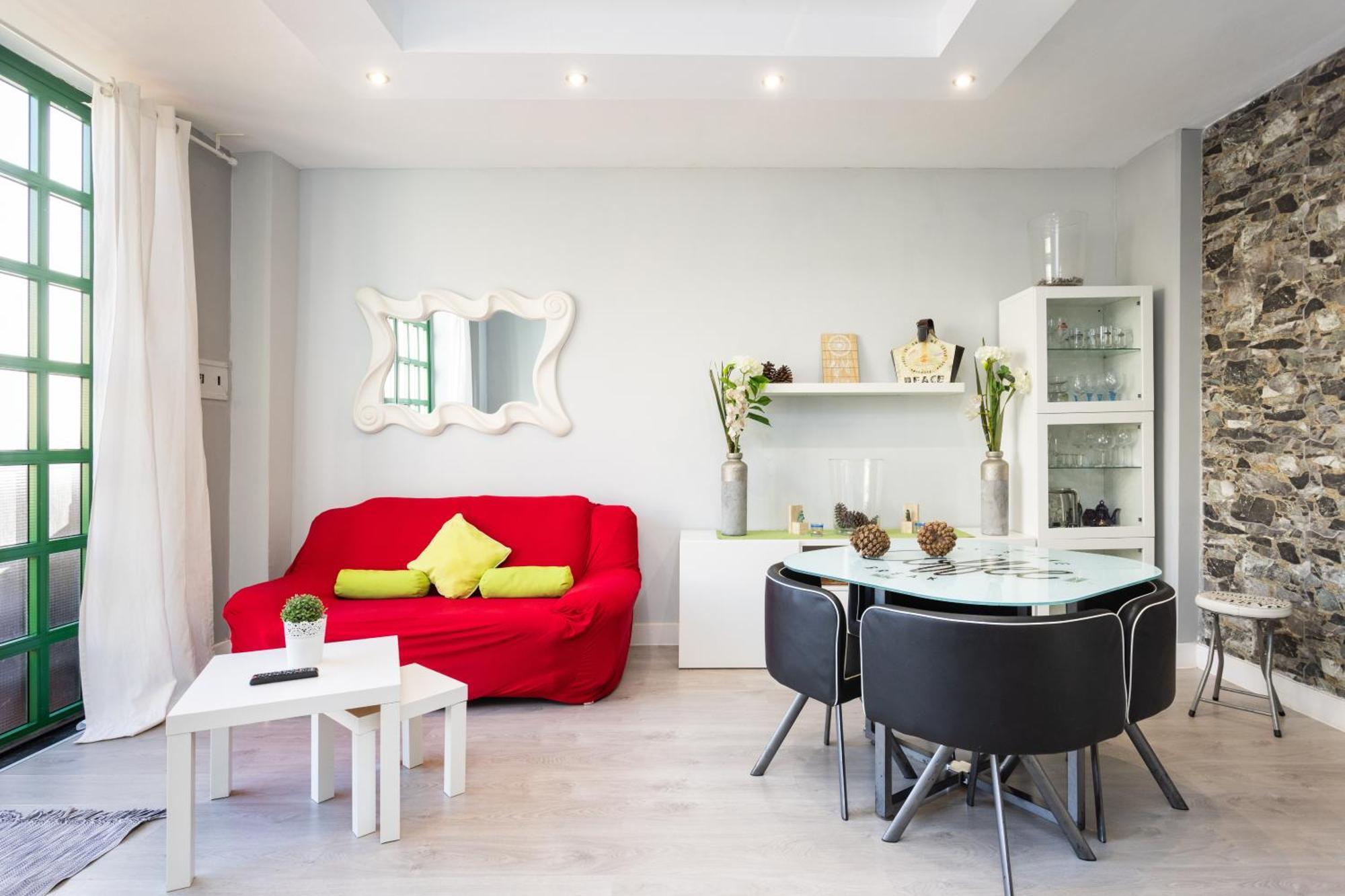Hébergement de vacances Home2book Charming Sea Front House *