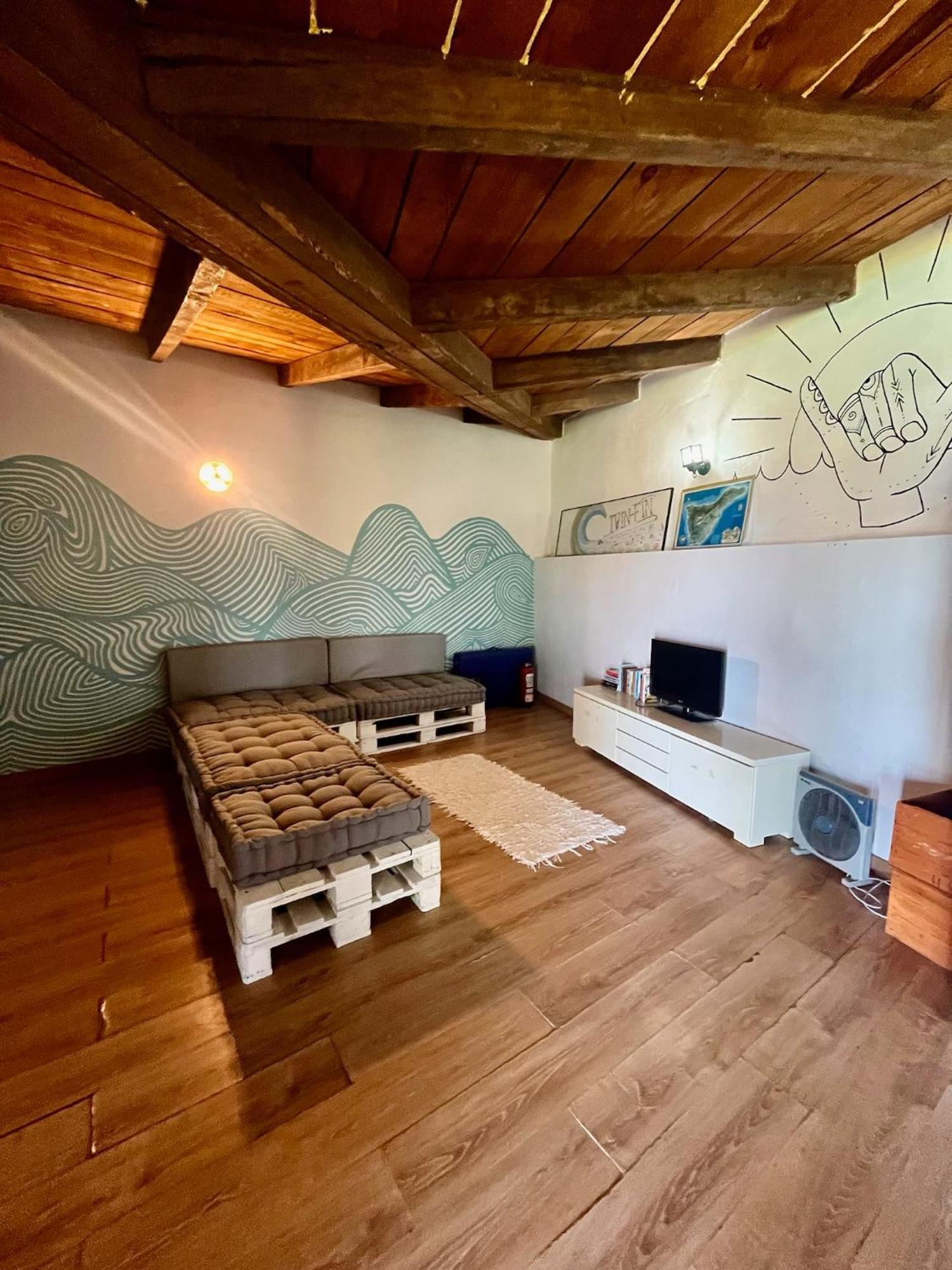 Adeje - Twinfin & Surf Yoga Camp Hotel