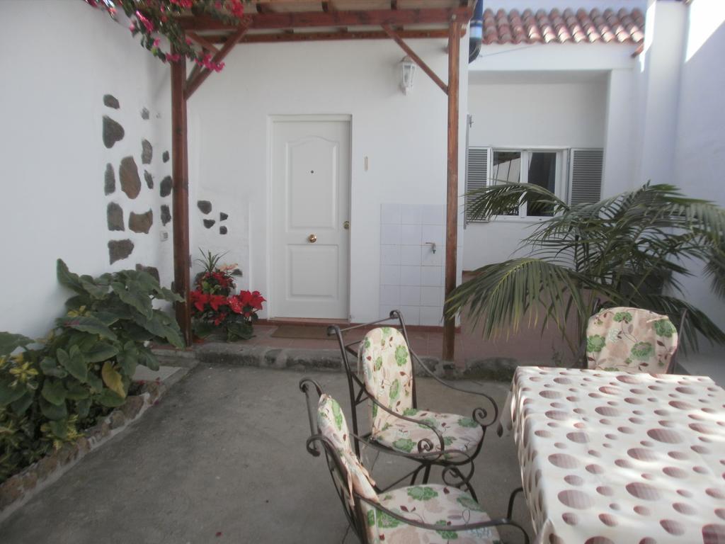 Finca Las Palmeras Holiday home *