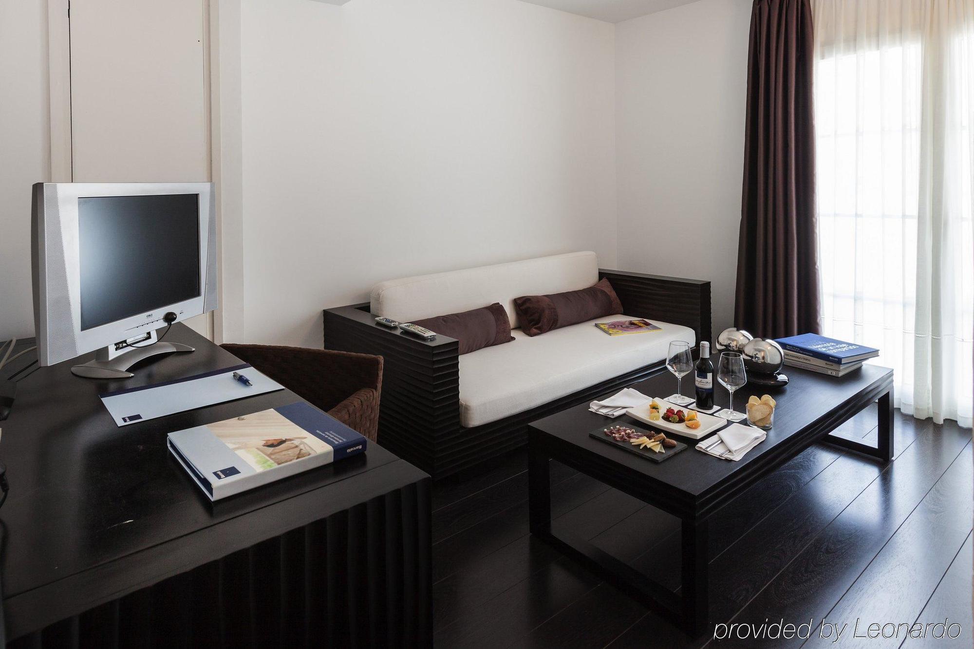 Occidental Cruz Contemporaneo 3*