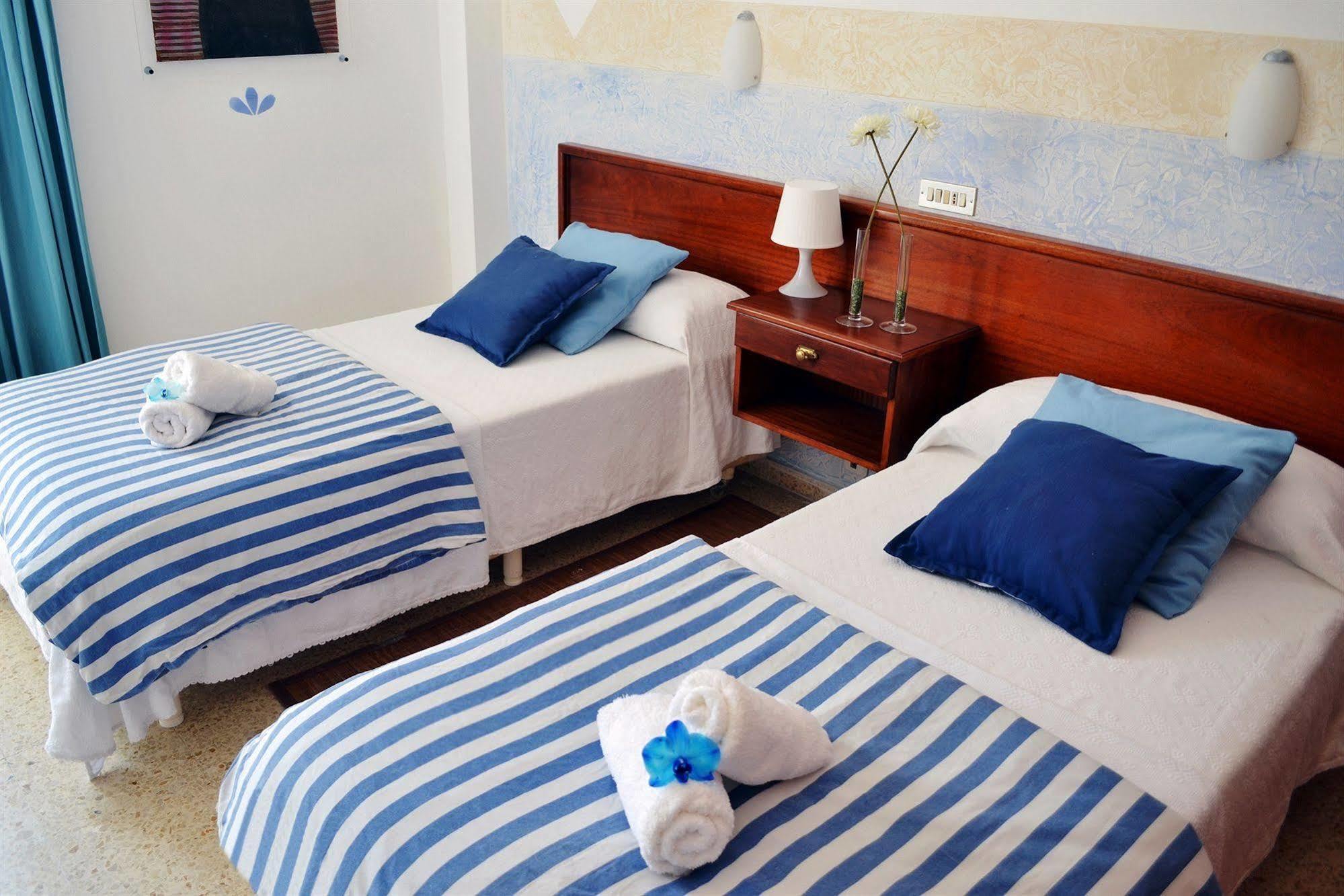 Sun Holidays Hotel *