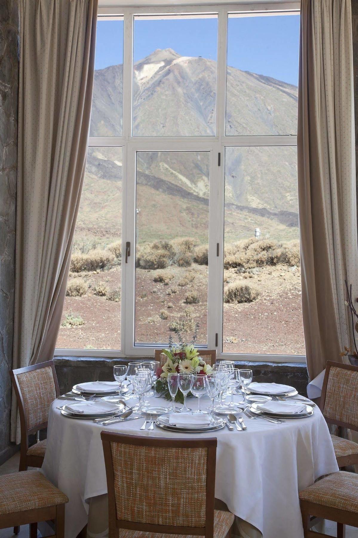 Hotel Parador De Las Canadas Del Teide 3*