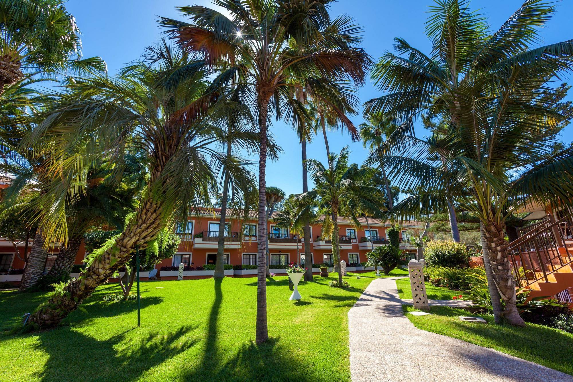 Hotel Ambassador