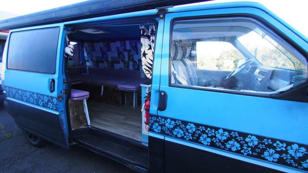 Camping Nomad Holiday *